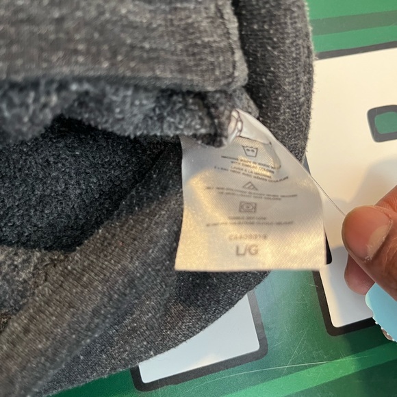 Famous stars and straps hoodie - Picture 3 of 3